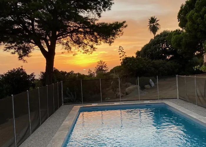 Gasthof A Pineta Corsa Pietrosella